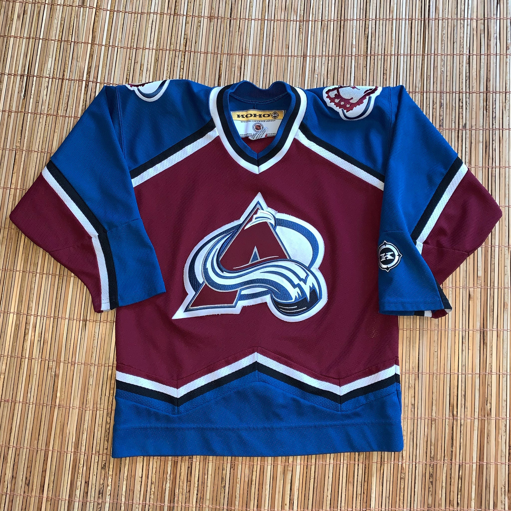 Youth L/XL - Vintage Colorado Avalanche NHL Hockey Jersey – Twisted Thrift