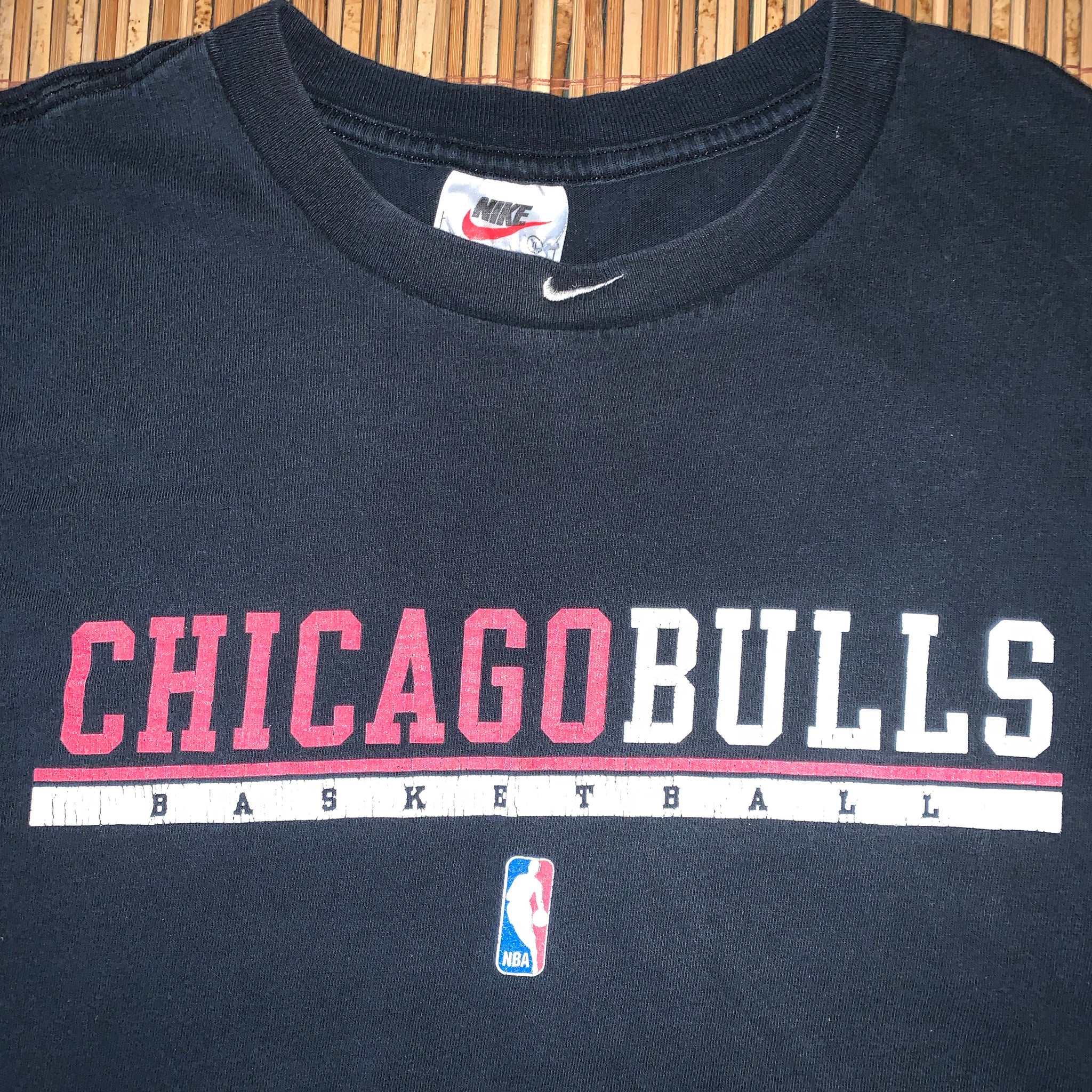 chicago bulls nike shirt