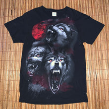 Load image into Gallery viewer, M - Growling Wolves Graphic Shirt