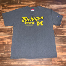 Load image into Gallery viewer, XL - Michigan Wolverines Champion Shirt