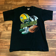 Load image into Gallery viewer, L - Vintage Green Bay Packers Football Graphic Shirt