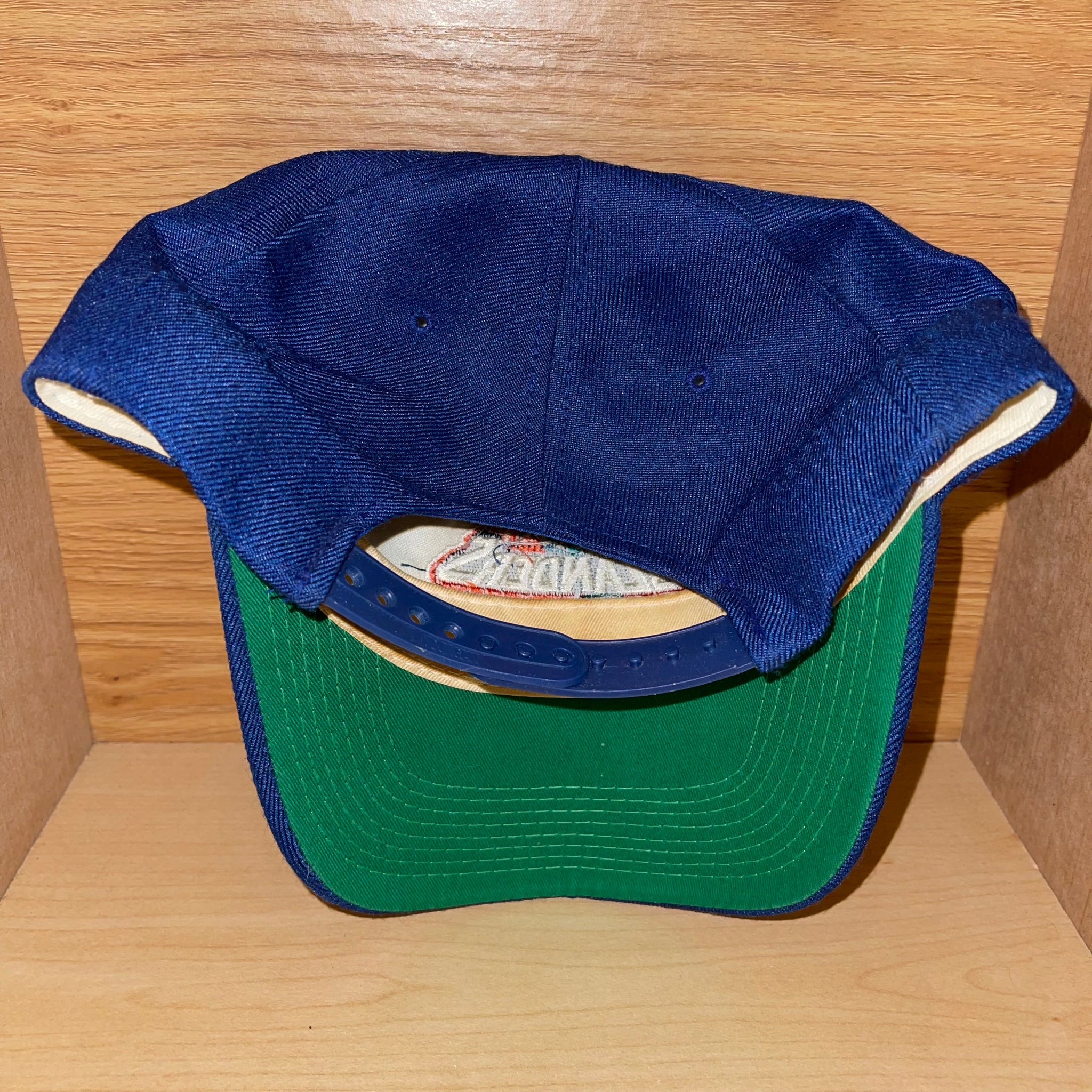 New York Islanders Hat - Vintage Islanders Hat | New York Islanders Gift |  Vintage New York Hat | Retro Islanders Hat | New York Snapback