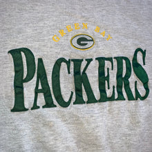 Load image into Gallery viewer, SHORT M/L - Vintage Green Bay Packers Crewneck