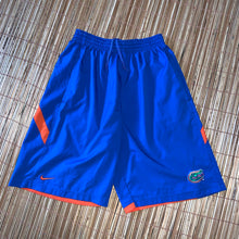 Load image into Gallery viewer, M - Nike Florida Gators Team Fit Athletic Shorts