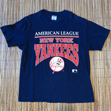 Load image into Gallery viewer, XL - Vintage 1992 New York Yankees Shirt