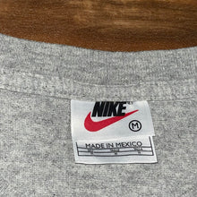 Load image into Gallery viewer, M/L - Vintage Nike Box Logo Shirt