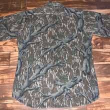 Load image into Gallery viewer, L/XL - Vintage Mossy Oak Camo Hunting Pocket Shirt