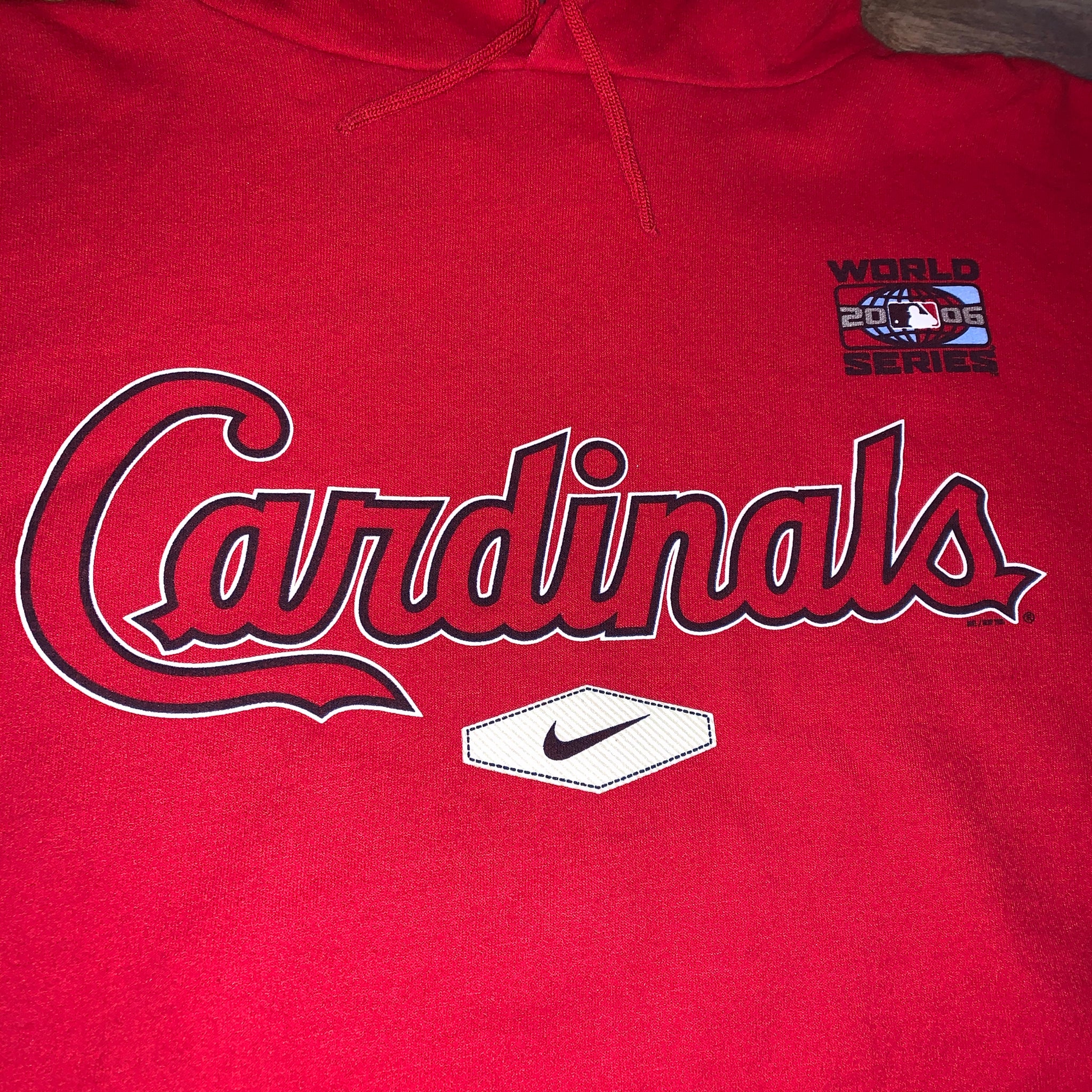 XL - St. Louis Cardinals 2006 World Series Nike Center Swoosh Hoodie –  Twisted Thrift