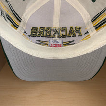 Load image into Gallery viewer, Vintage 90s Green Bay Packers Diamond Cut Hat