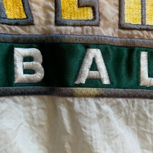 Load image into Gallery viewer, XL/XXL - Vintage Green Bay Packers Starter Windbreaker