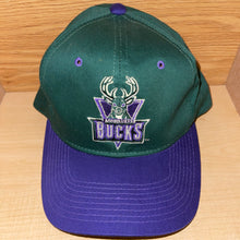 Load image into Gallery viewer, Vintage Milwaukee Bucks The G Cap Snapback Hat