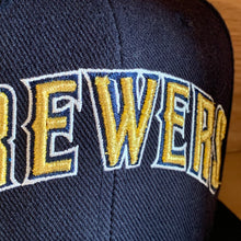Load image into Gallery viewer, Vintage Style Milwaukee Brewers Hat