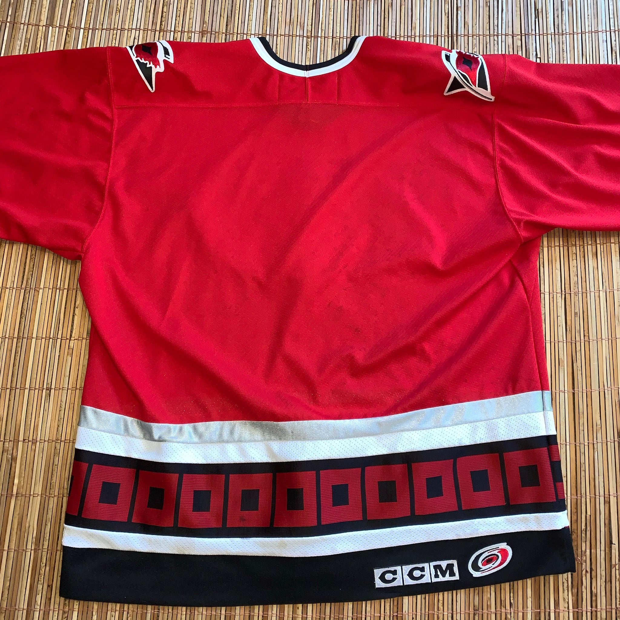 L/XL - Vintage Carolina Hurricanes Stitched Hockey Jersey – Twisted Thrift