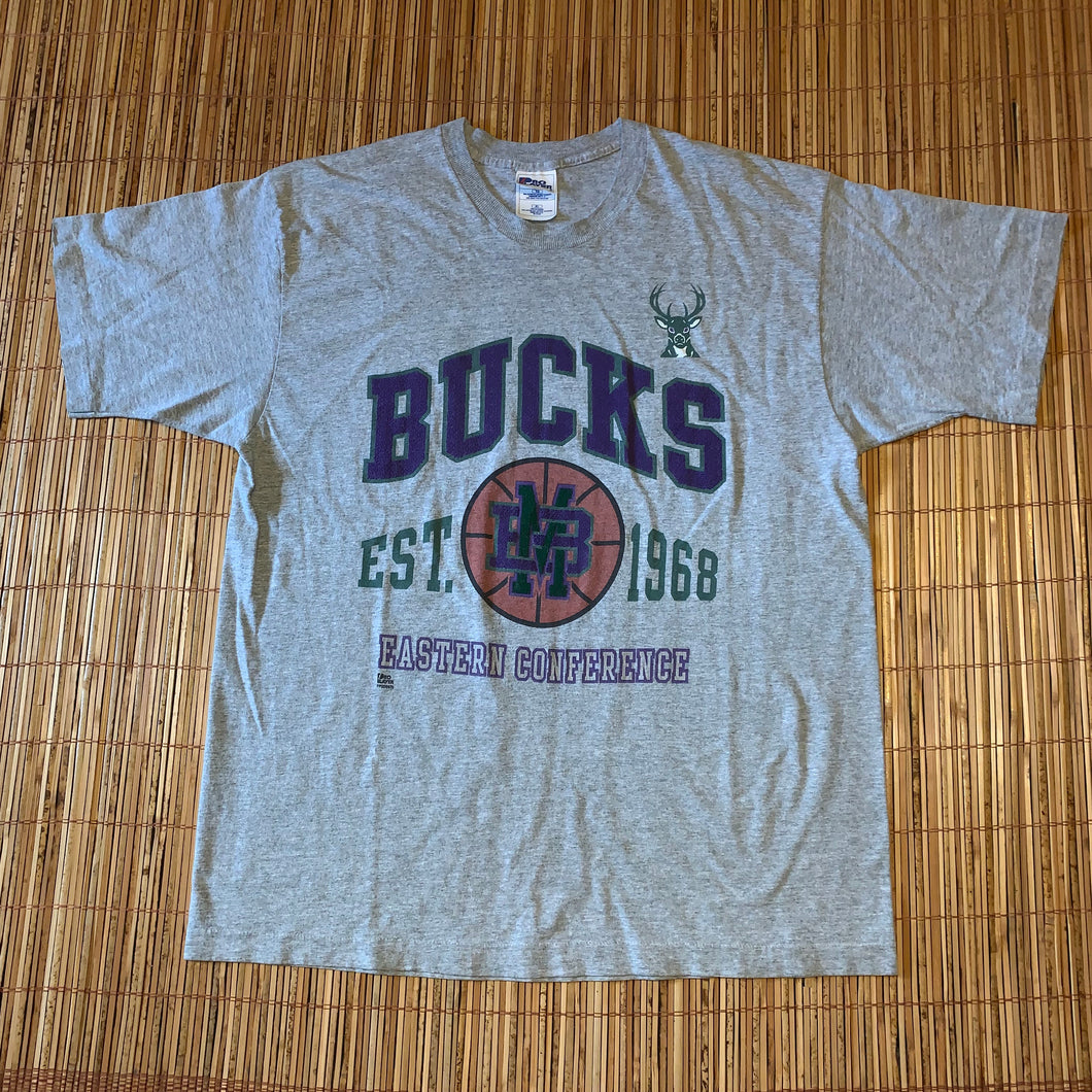 XL(Fits Big-See Measurements) - Vintage 90s Milwaukee Bucks Shirt