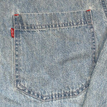 Load image into Gallery viewer, M/L - Vintage Levi’s Denim Button Up Shirt