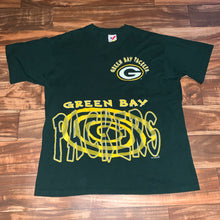 Load image into Gallery viewer, L - Vintage 1996 Green Bay Packers Shirt