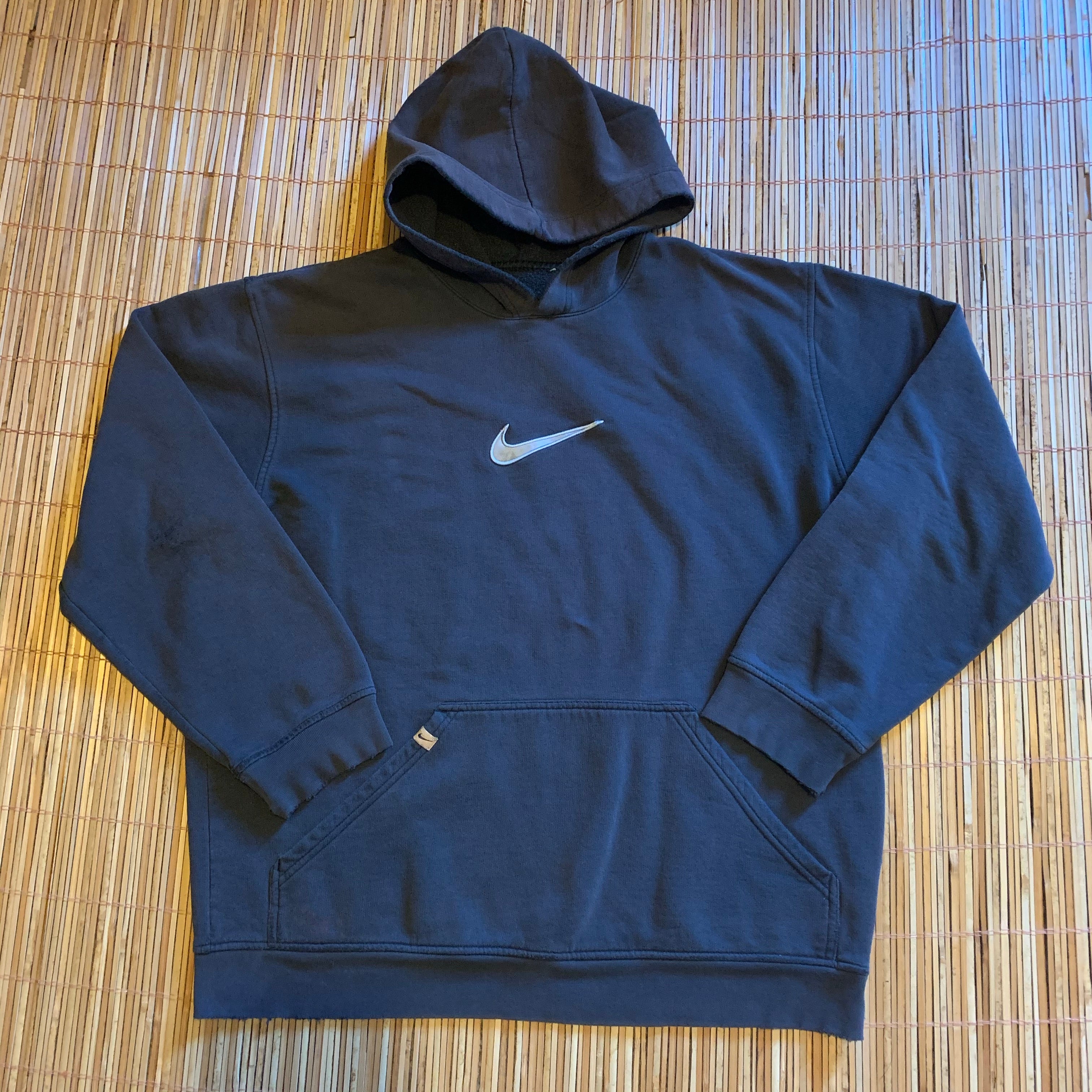 XL - St. Louis Cardinals 2006 World Series Nike Center Swoosh Hoodie –  Twisted Thrift