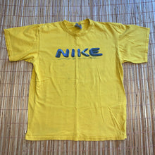 Load image into Gallery viewer, M - Nike Spellout Shirt