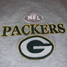 Load image into Gallery viewer, Short L - Vintage Packers NFL Carpet Crewneck