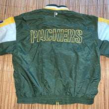 Load image into Gallery viewer, L/XL - Vintage Green Bay Packers Windbreaker