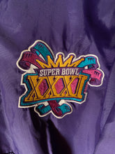 Load image into Gallery viewer, L - Vintage Super Bowl XXXI Starter Jacket